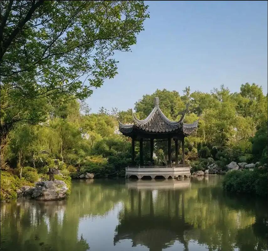 雨湖区迎夏旅游有限公司